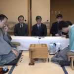 棋王戦最終局：渡辺棋王の先手番でスタート
